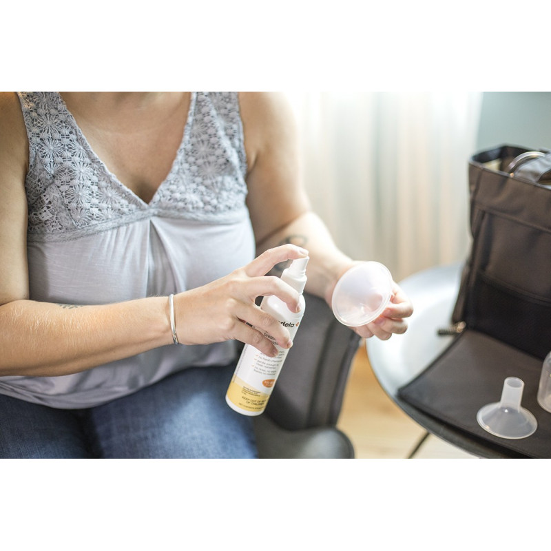 Medela Quick Clean Breast Pump & Accessory Sanitizer Spray